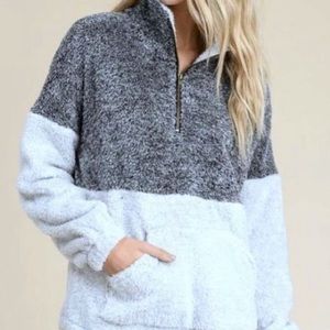 Two tone quarter zip fleece